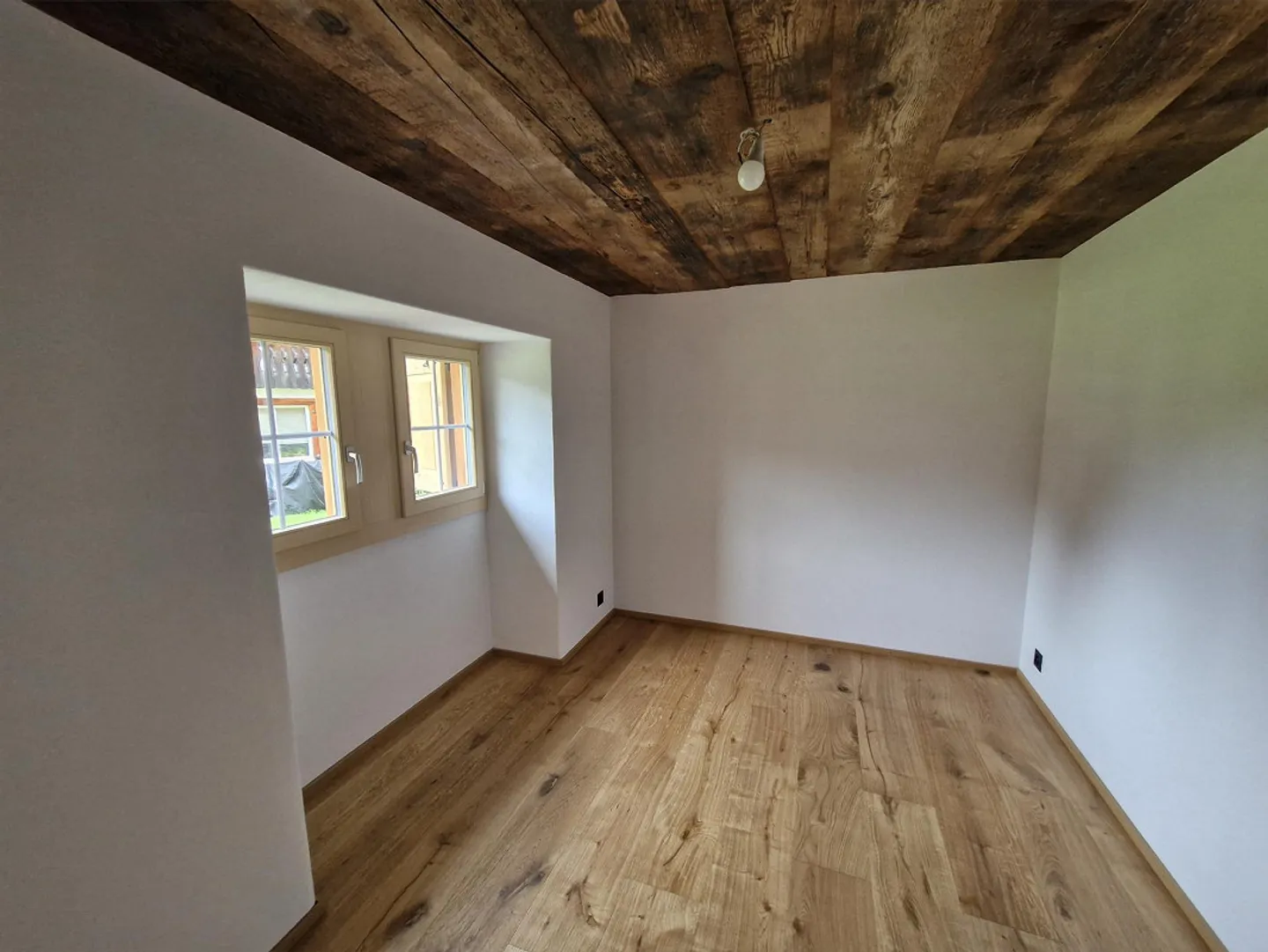 Beautiful, large 5.5 room apartment with garden in the best location - Photo 7 of 12