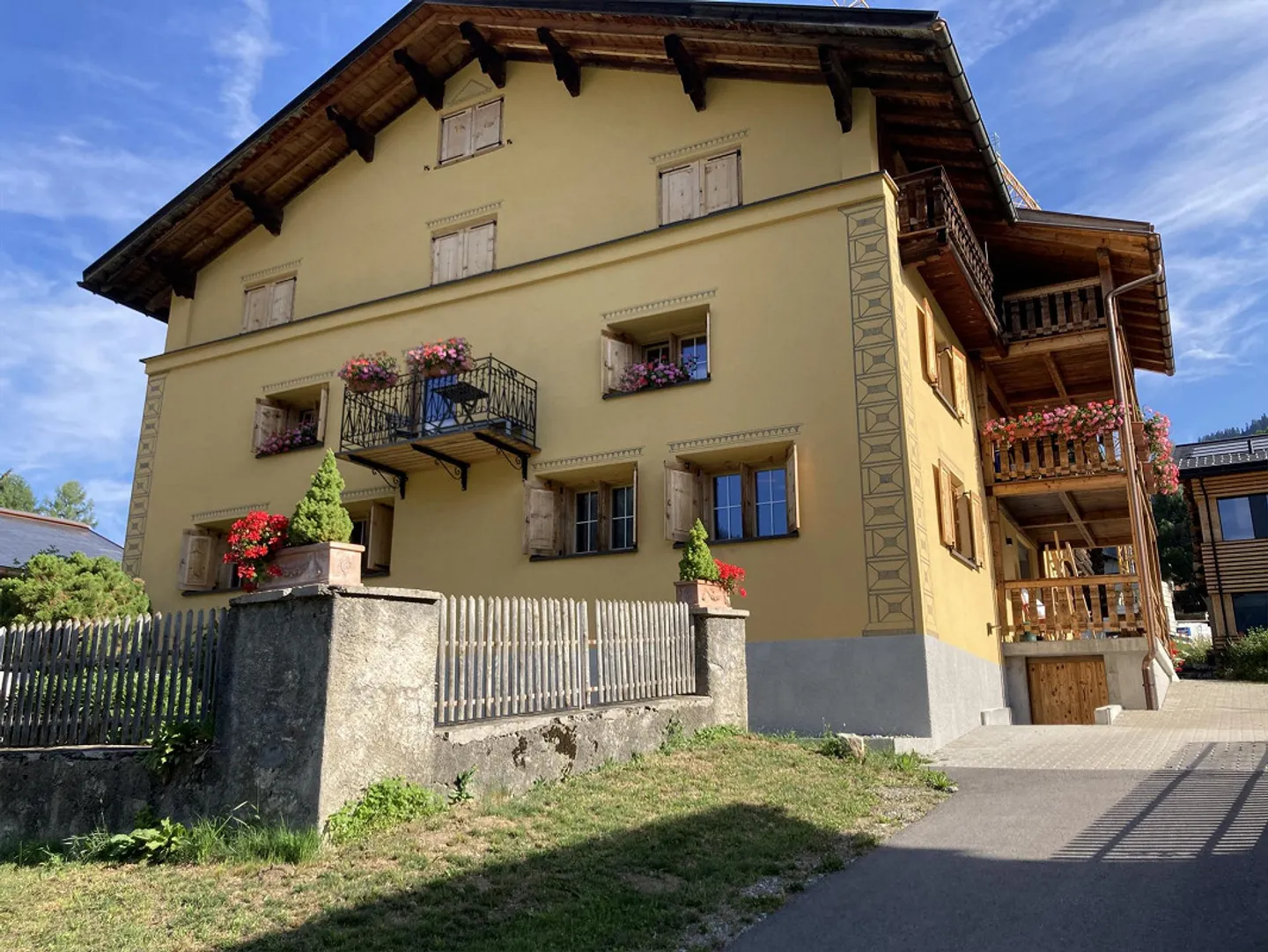 Beautiful, large 5.5 room apartment with garden in the best location - Photo 11 of 12