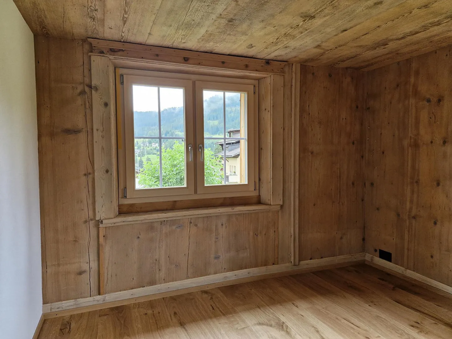 Beautiful, large 5.5 room apartment with garden in the best location - Photo 9 of 12