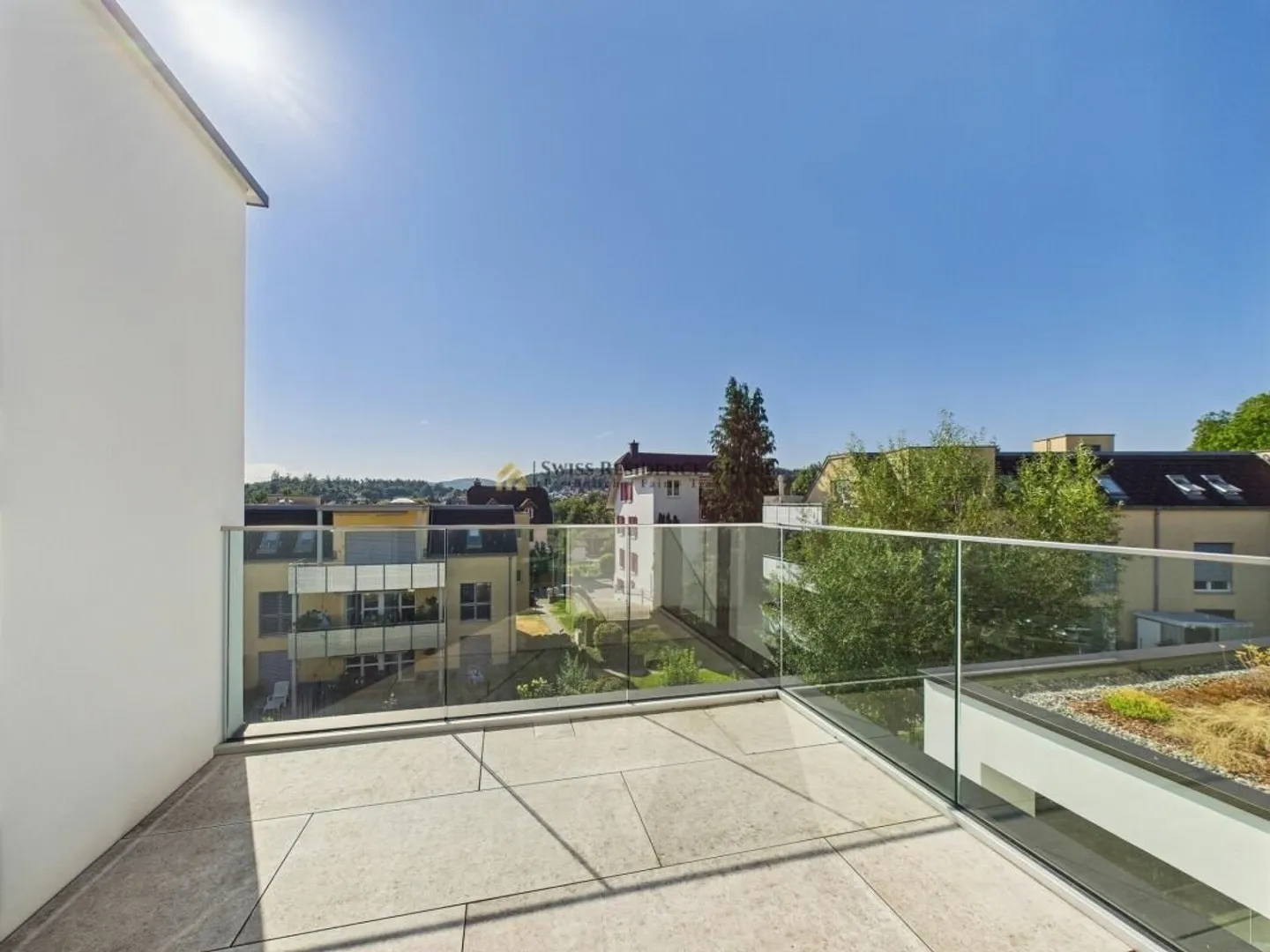 Elegance meets view - Penthouse dream with large terrace - Photo 17 of 25