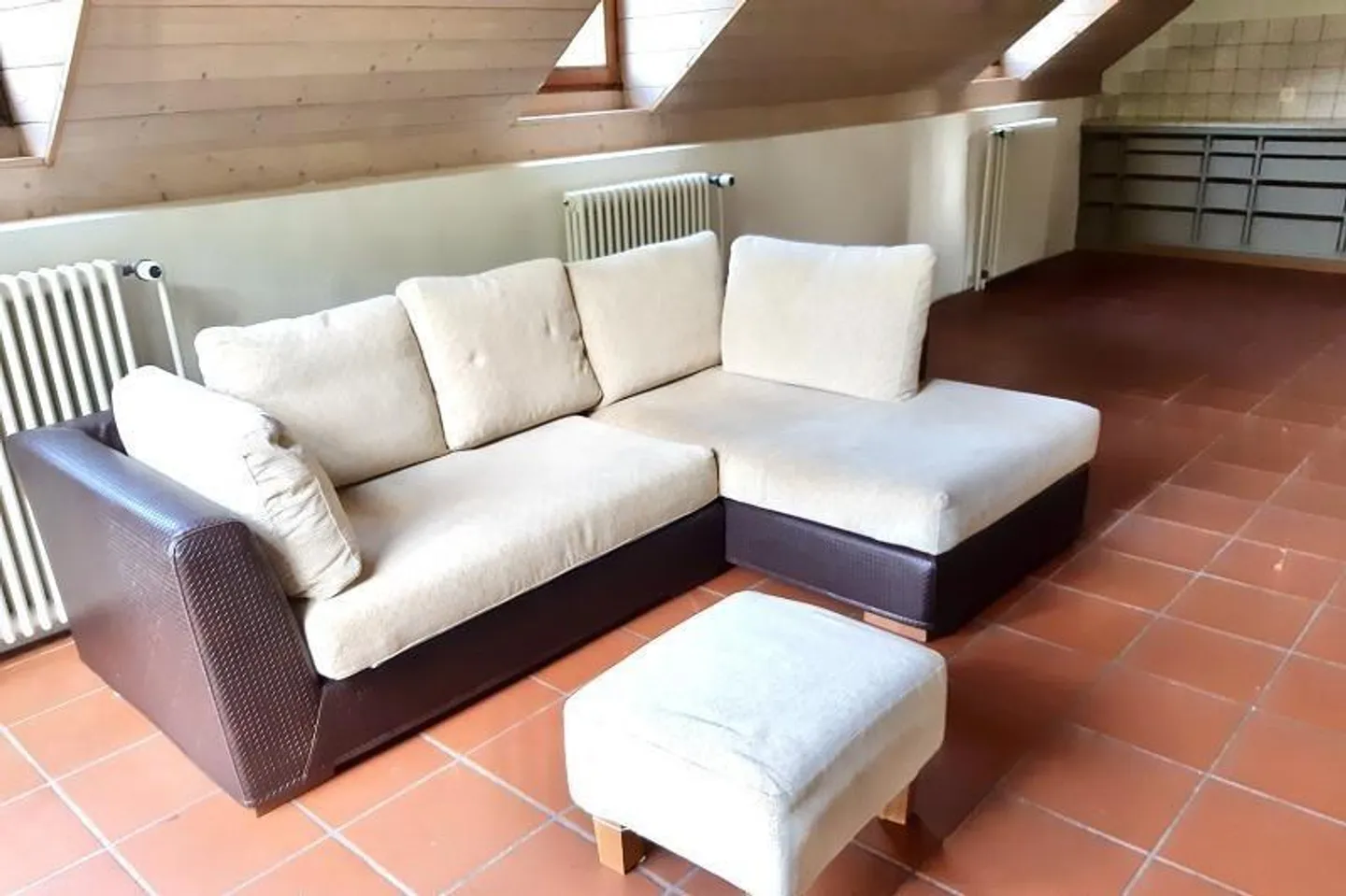 Maison de 5 1/2 pièces avec belle extension dans un emplacement pittoresque - Photo 3 sur 25
