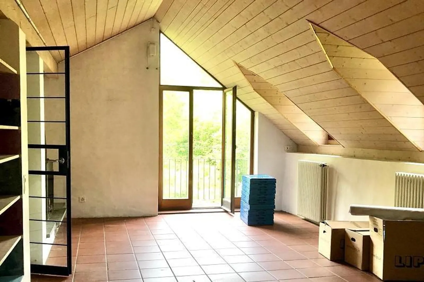 Maison de 5 1/2 pièces avec belle extension dans un emplacement pittoresque - Photo 2 sur 25
