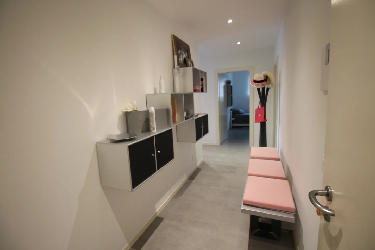 Schöne Duplexwohnung, nur wenige Gehminuten vom Zentrum von Crans entfernt - Foto 3 von 27
