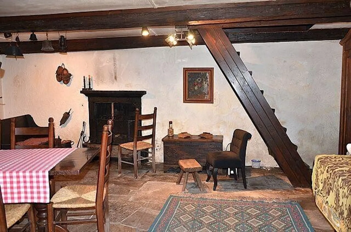 Rustico di 2,5 loc. in mezzo al verde, molto tranquilla e soleggiata, con bella vista - Foto 4 di 13