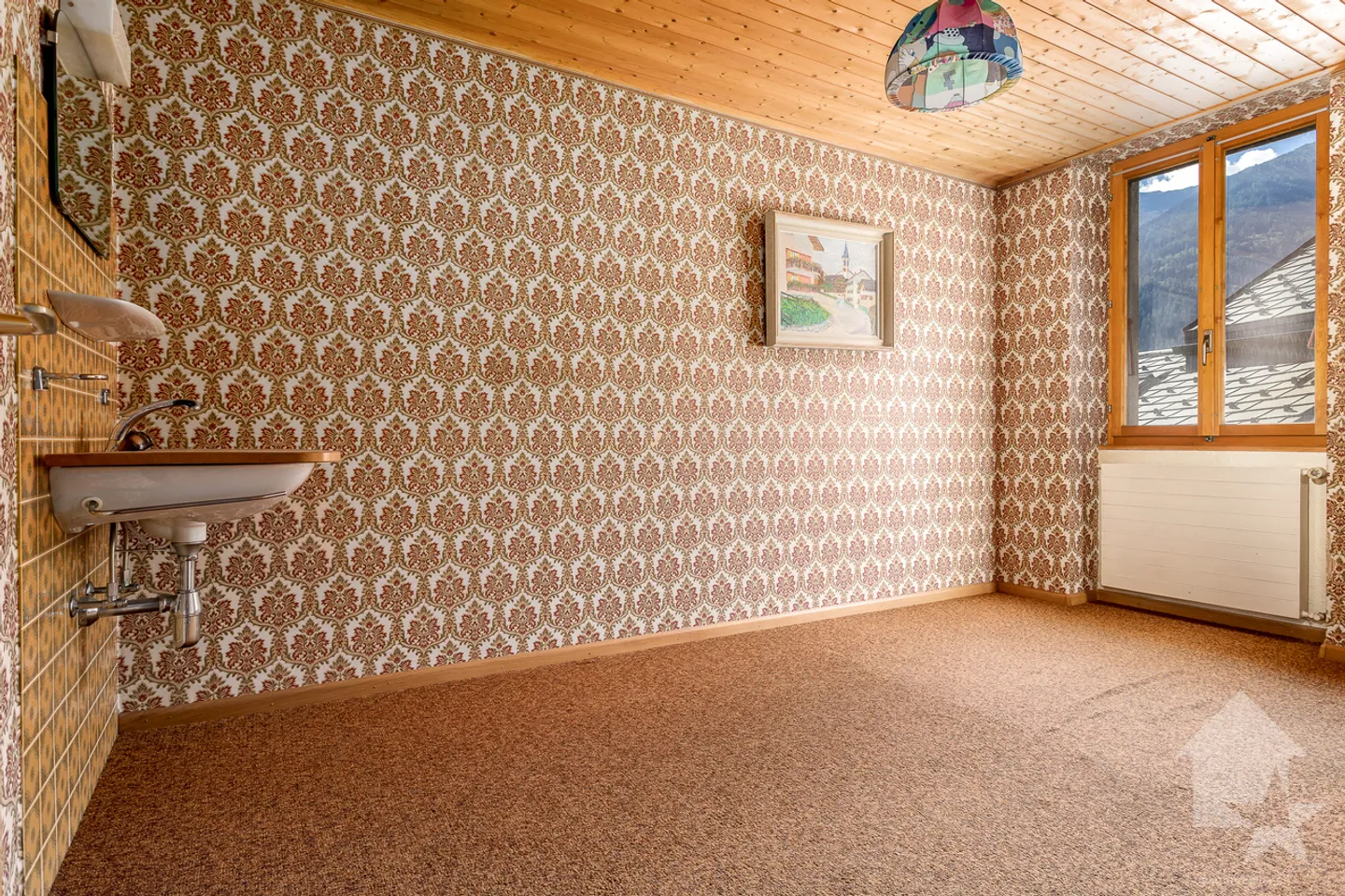 Single-storey house for renovation, 10 rooms + commercial spaces, 400 m2 - Photo 14 of 24