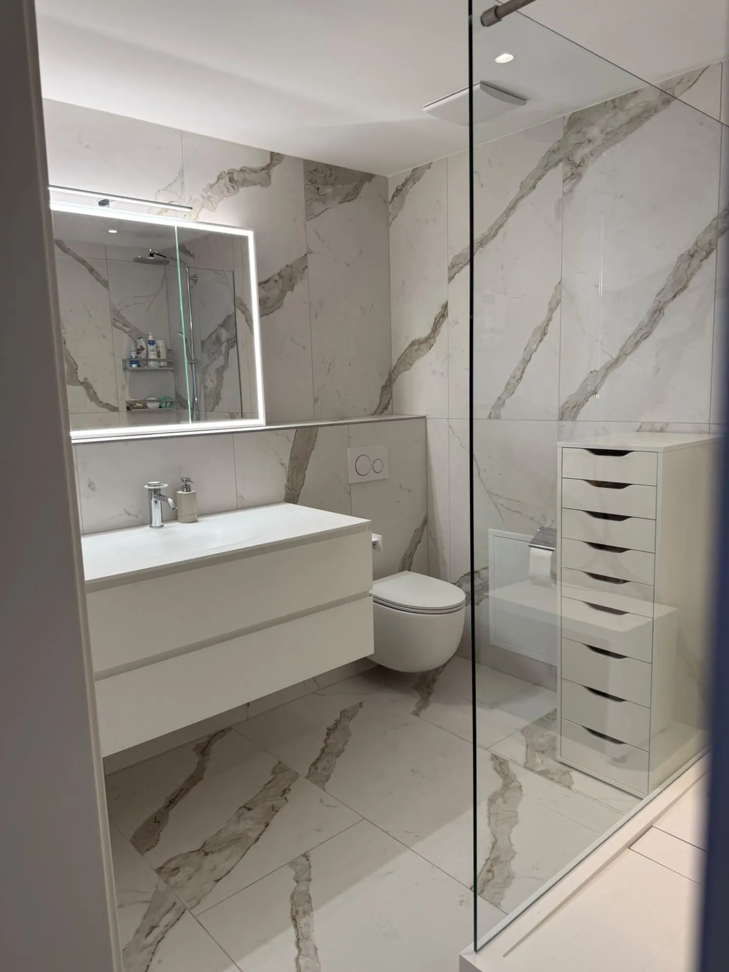 Exclusive designer apartment with dream terrace & garden - new building in Biberist - Photo 7 of 8