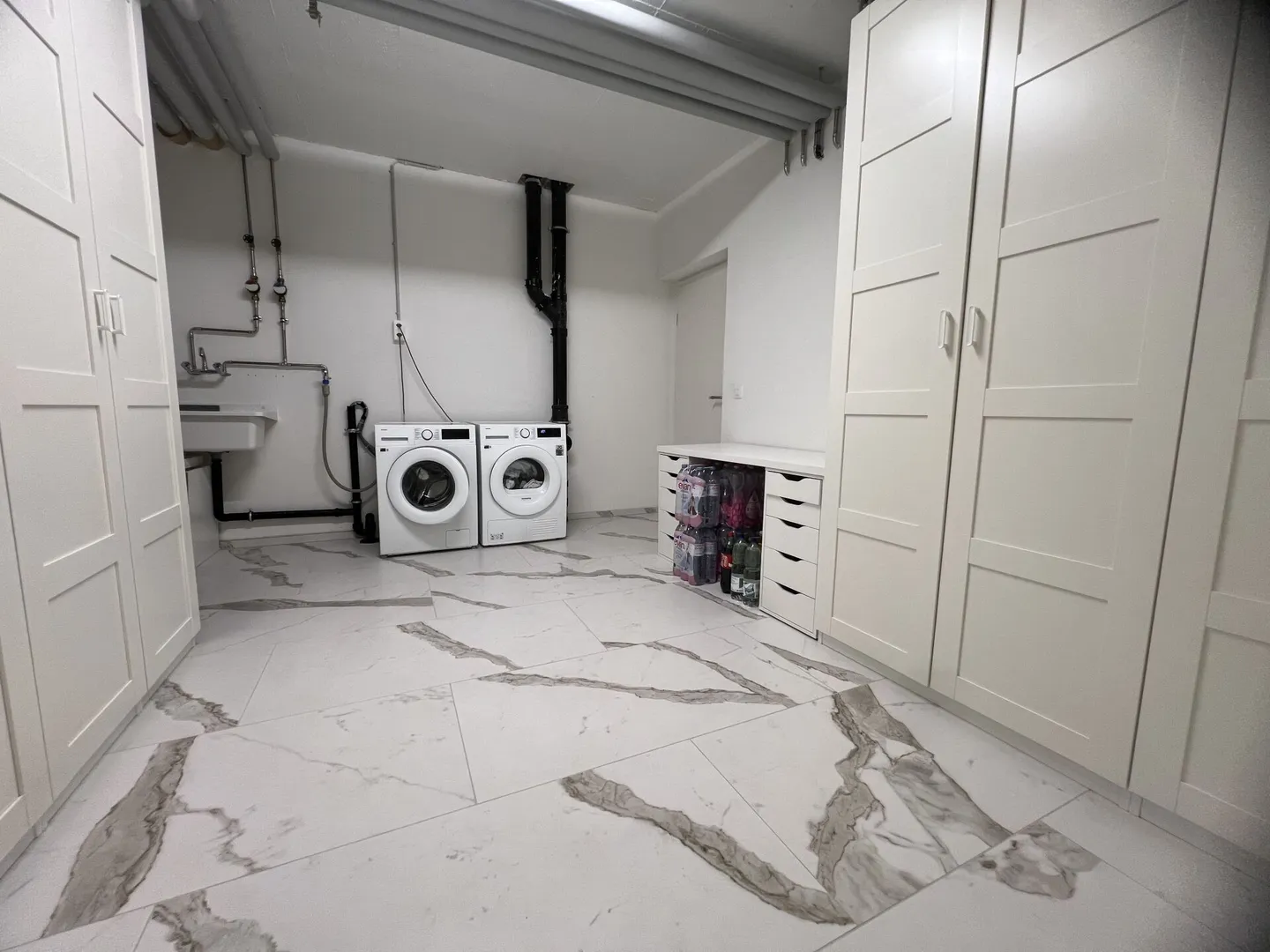 Exclusive designer apartment with dream terrace & garden - new building in Biberist - Photo 8 of 8