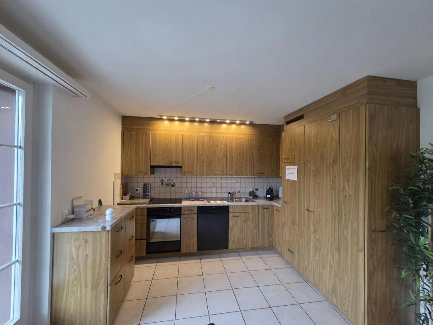 SPACIOUS | CENTRAL | CLOSE TO NATURE - Photo 2 of 7