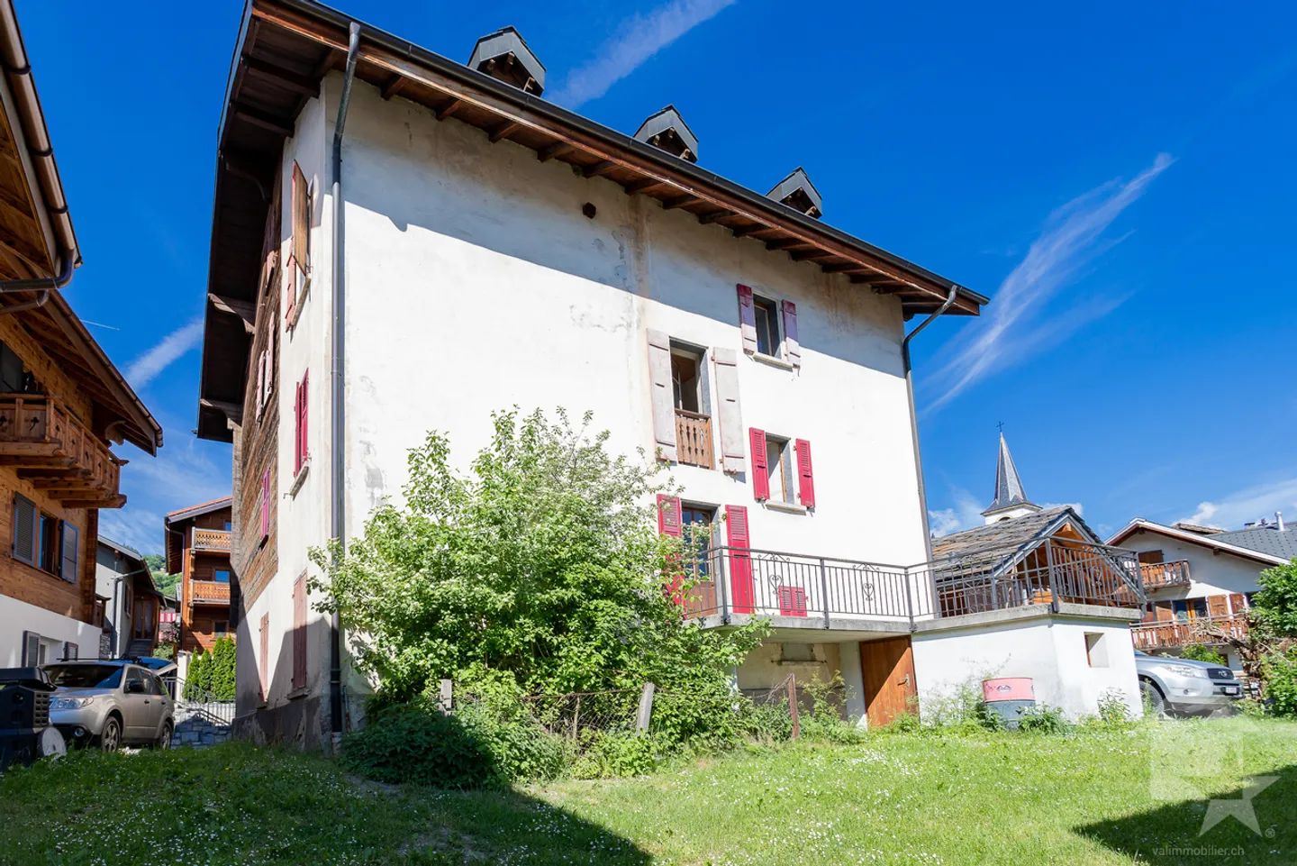 Single-storey house for renovation, 10 rooms + commercial spaces, 400 m2 - Photo 24 of 24