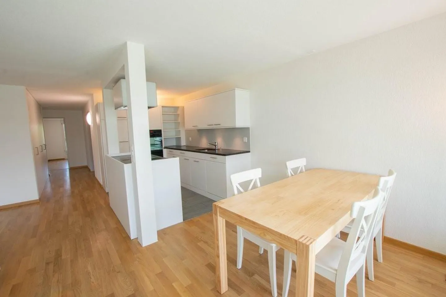 Schöne 4.5-Zimmer-Wohnung in Thun - Photo 2 of 10