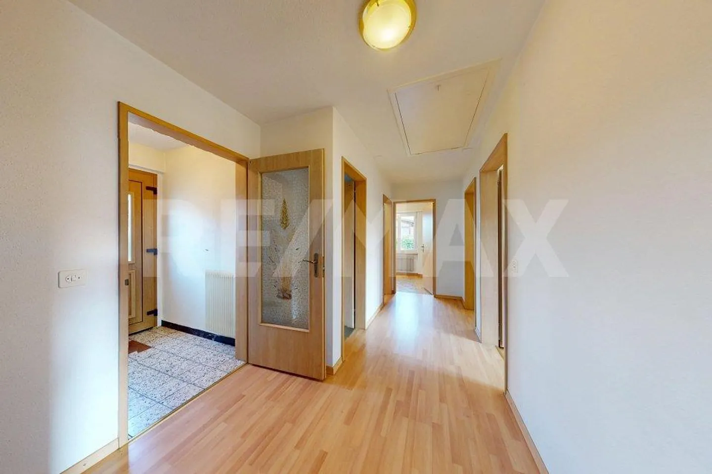 Casa unifamiliare indipendente di 6,5 stanze con charme a Schüpfen - Foto 5 di 13