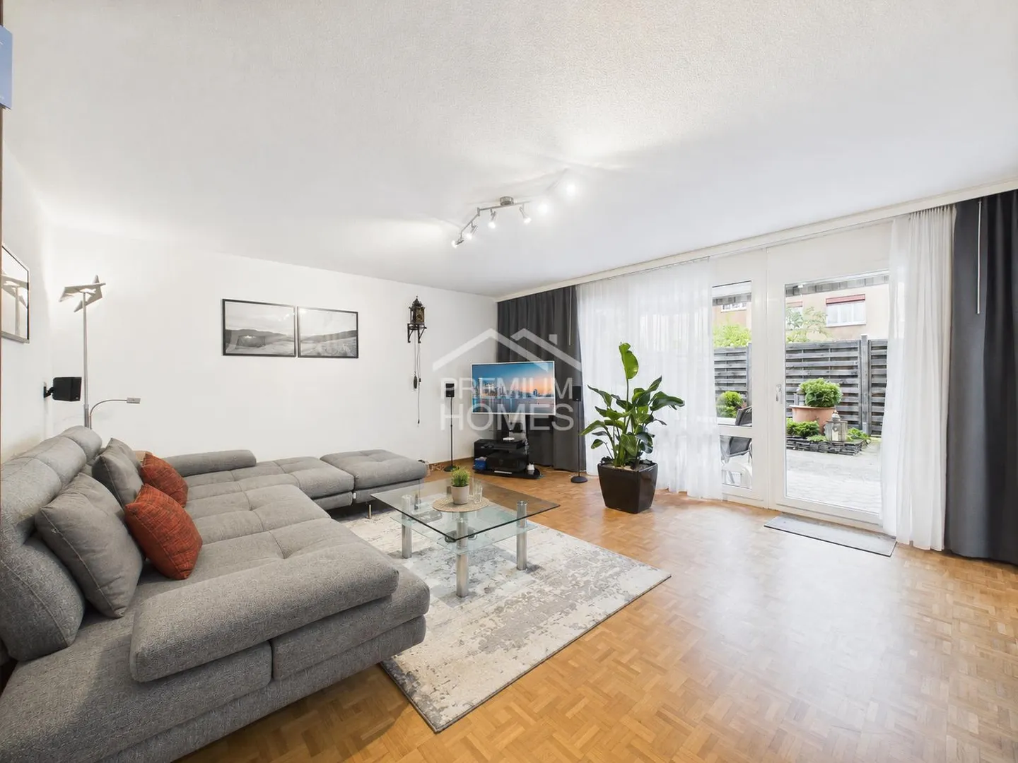 Appartement spacieux avec terrasse - Photo 1 sur 9