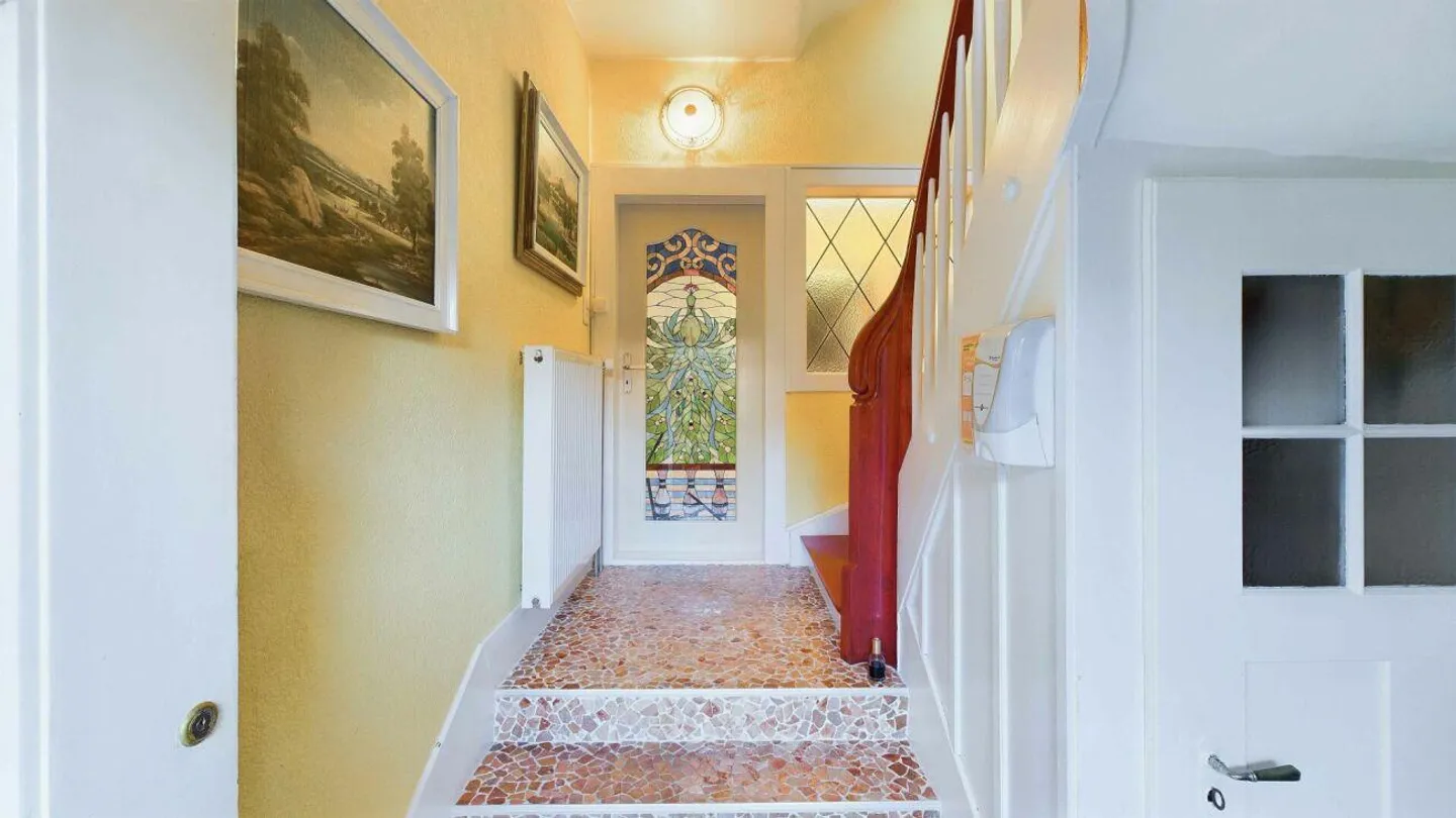 Einzigartiges Einfamilienhaus mit privatem Rückzugsort - Photo 9 of 30