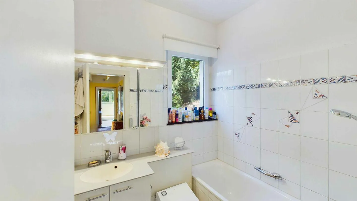 Einzigartiges Einfamilienhaus mit privatem Rückzugsort - Photo 18 of 30