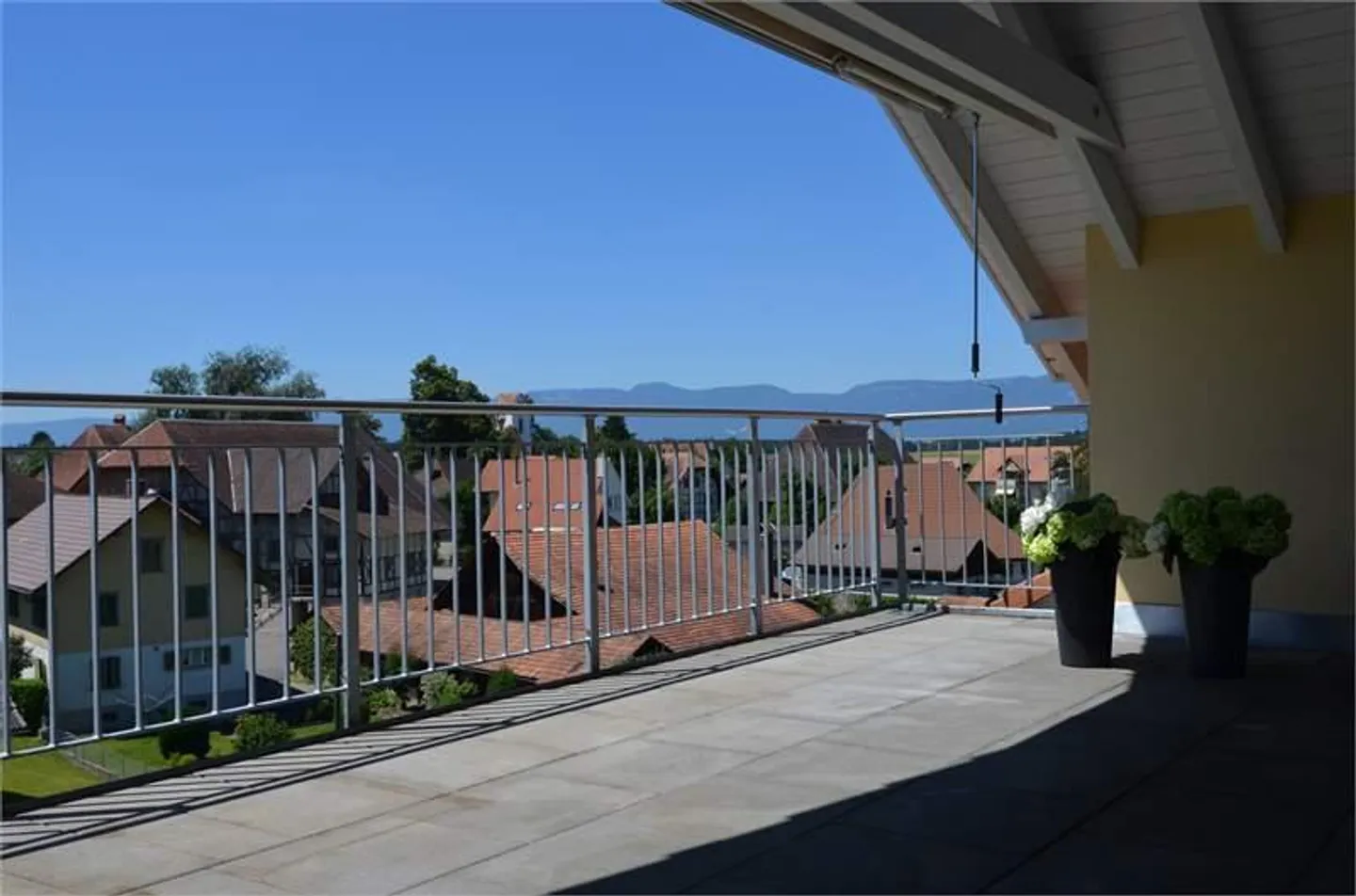 Charmante Attikawohnung mit Terrasse - Foto 1 von 27