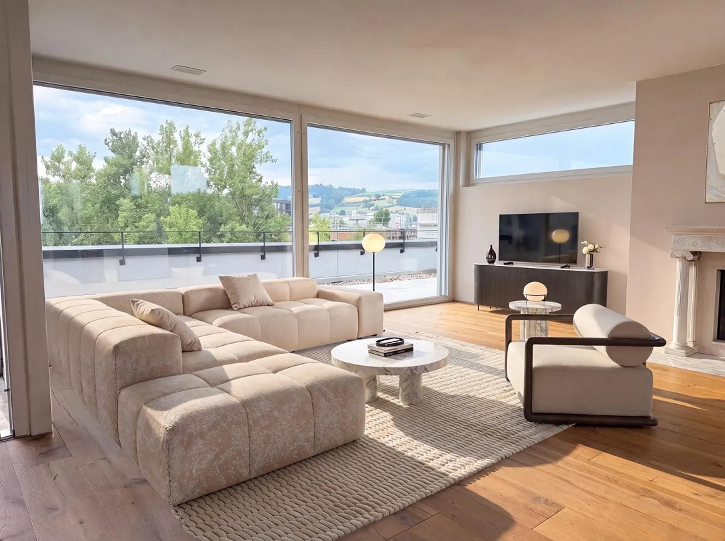 Penthouse exclusif à Sursee avec 131 m² et 135 m² de terrasse - Photo 1 sur 14
