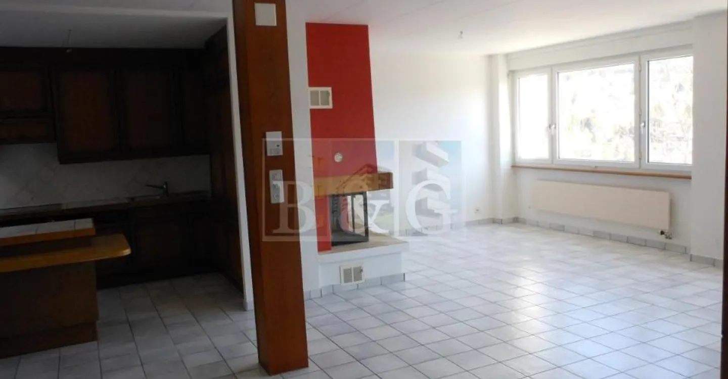 Apartment - Photo 3 of 13