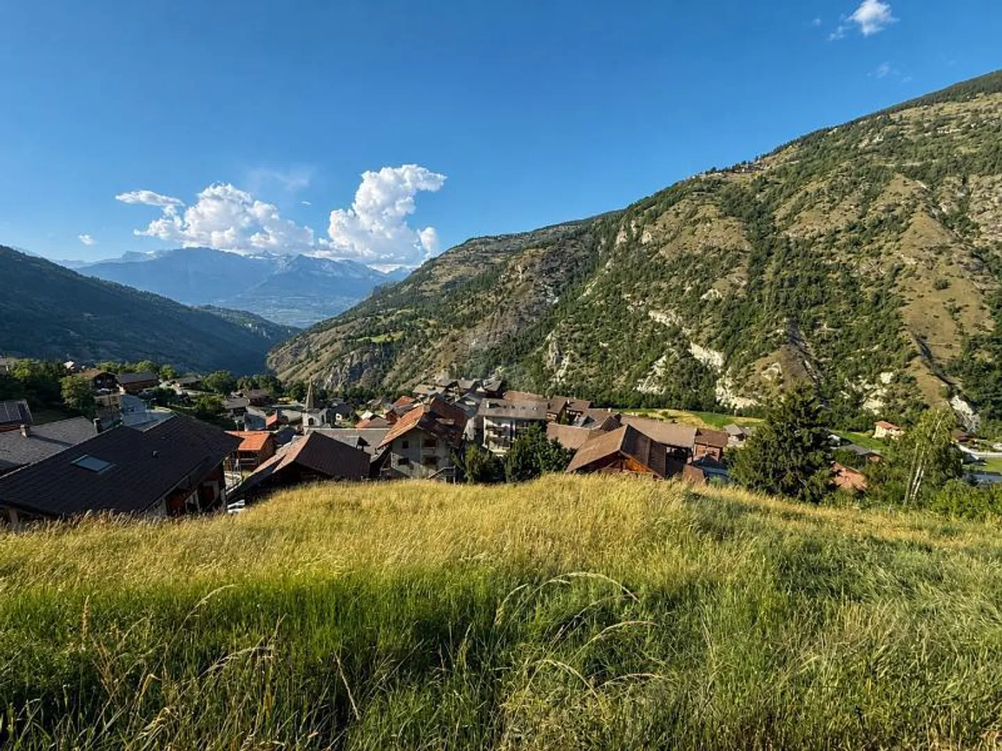 TERRENO EDIFICABILE CON VISTA LIBERA - Foto 1 di 6