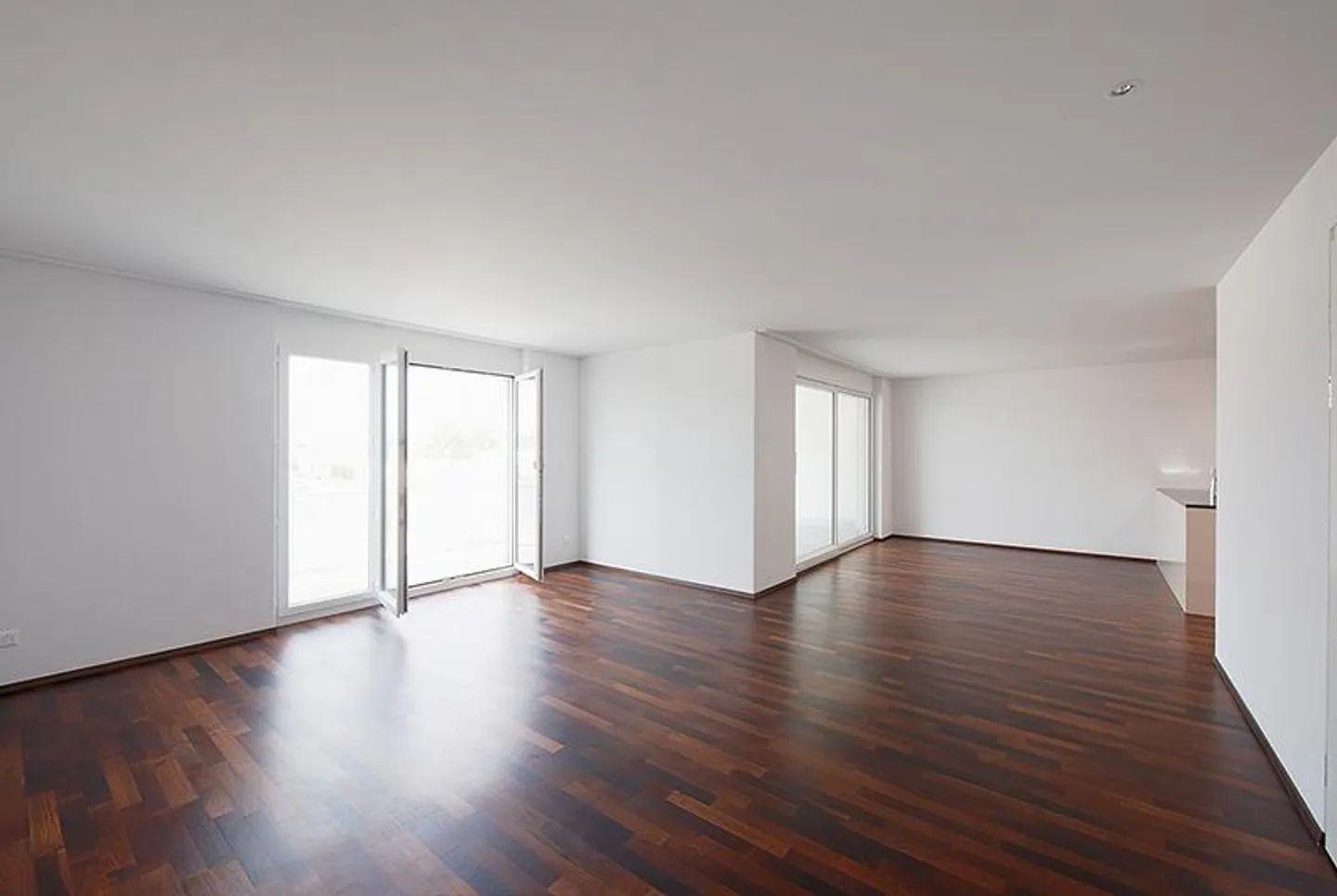 Träumen Sie von einer Terrasse rund um die Wohnung? - Photo 4 sur 9