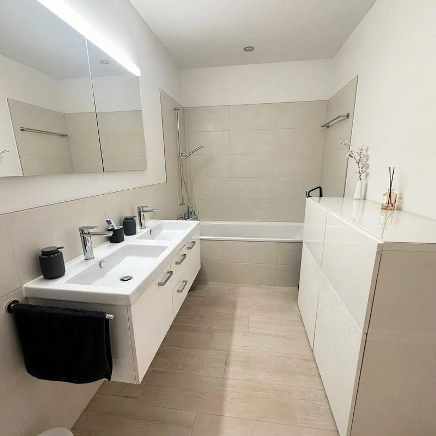 Modern 3.5-room garden apartment & parking space (including wallbox) - Photo 11 of 16
