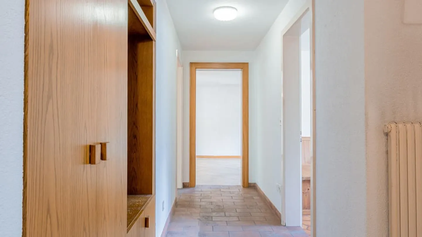 Sehr zentral gelegenes Zweifamilienhaus in Visp - Foto 9 von 12