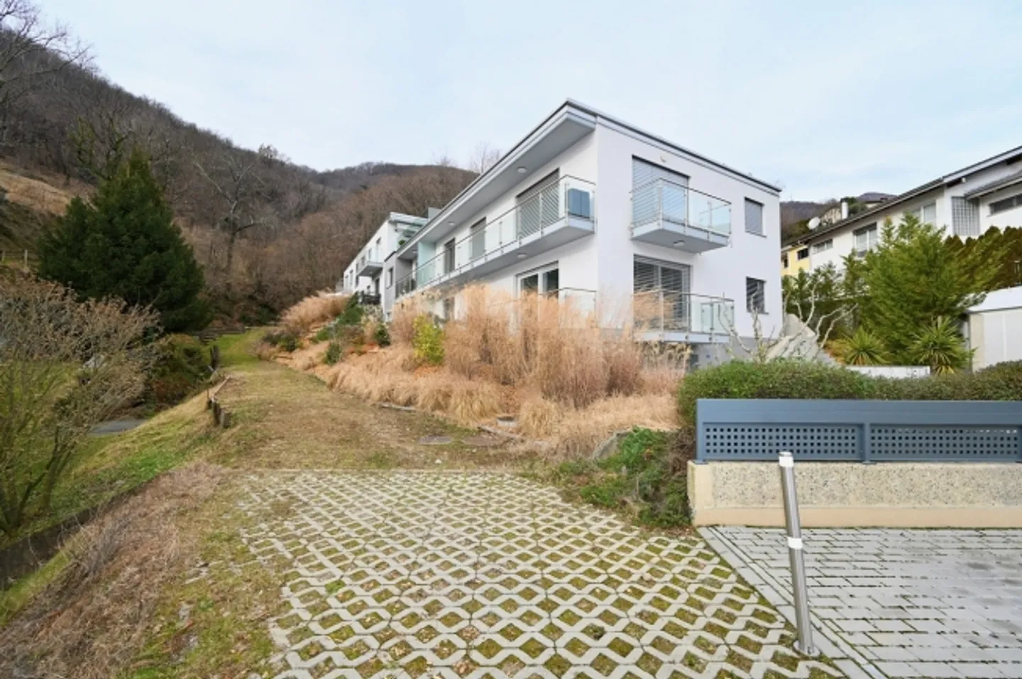 Appartamento moderno 2,5 locali con giardino a Manno - Foto 1 di 9