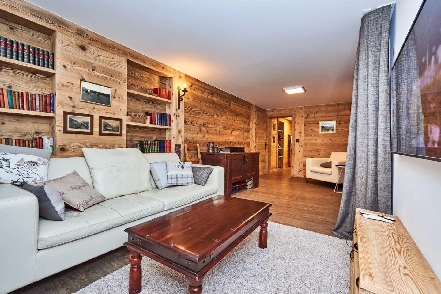 Appartamento spazioso in una zona tranquilla e verde da affittare. - Foto 8 di 15