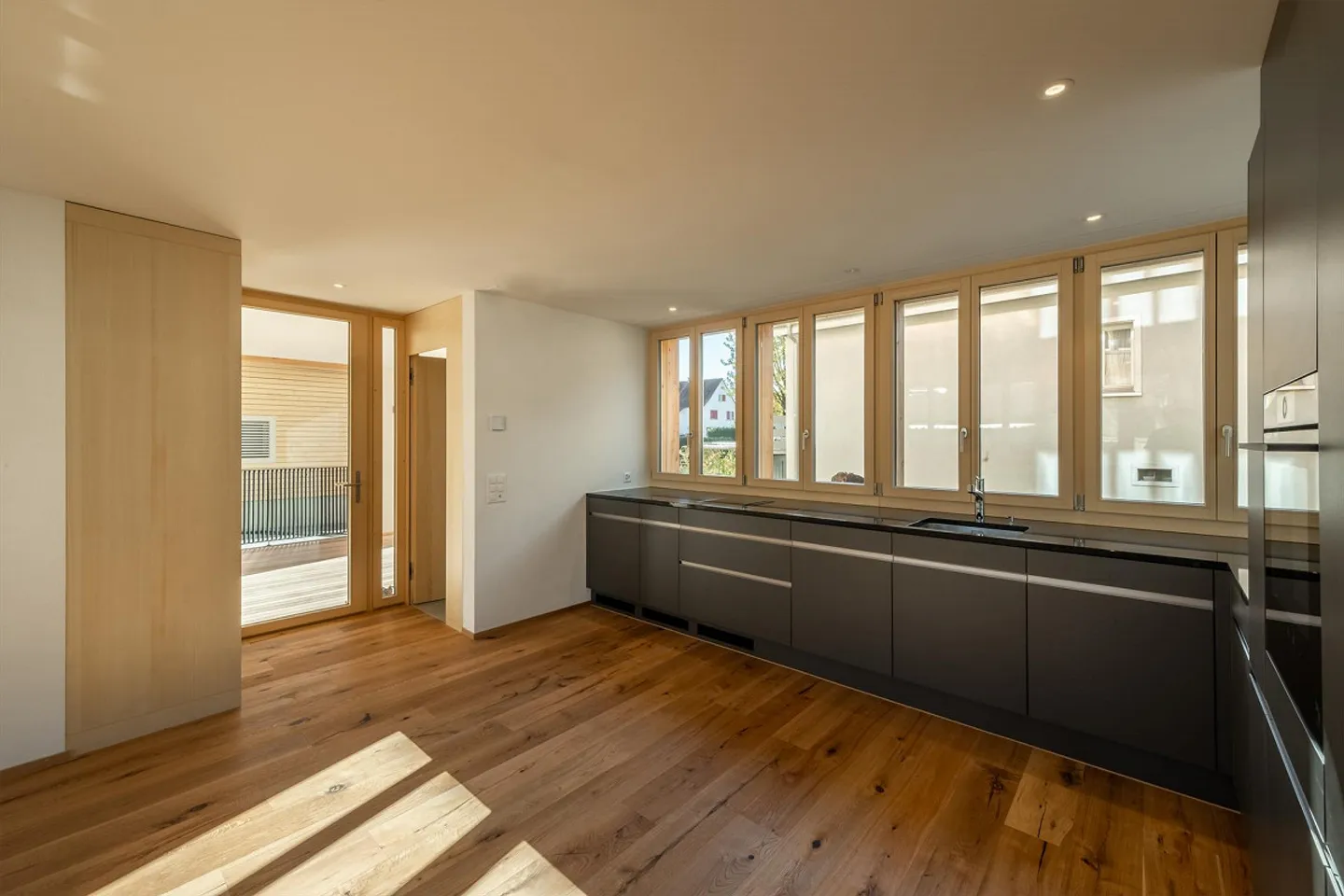 Looking for a new tenant for a modern and bright 3.5 room apartment - Photo 2 of 11