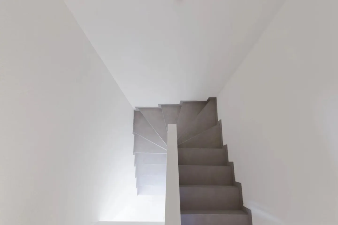 Magnificent semi-detached villa in a residential area - Photo 11 of 13