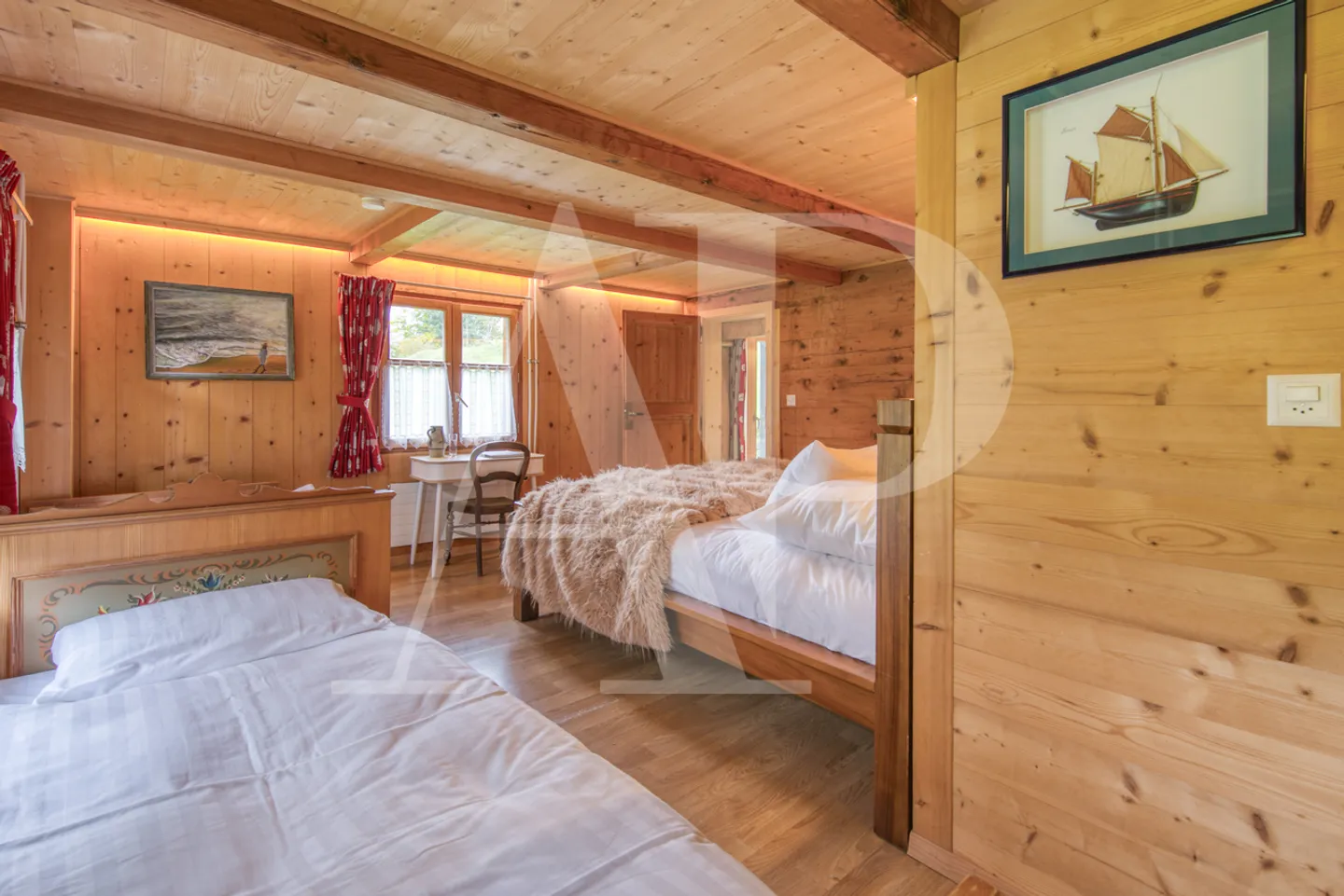 FOR SALE APARTMENT 5.5 ROOMS IN AN AUTHENTIC CHALET - Photo 15 of 25