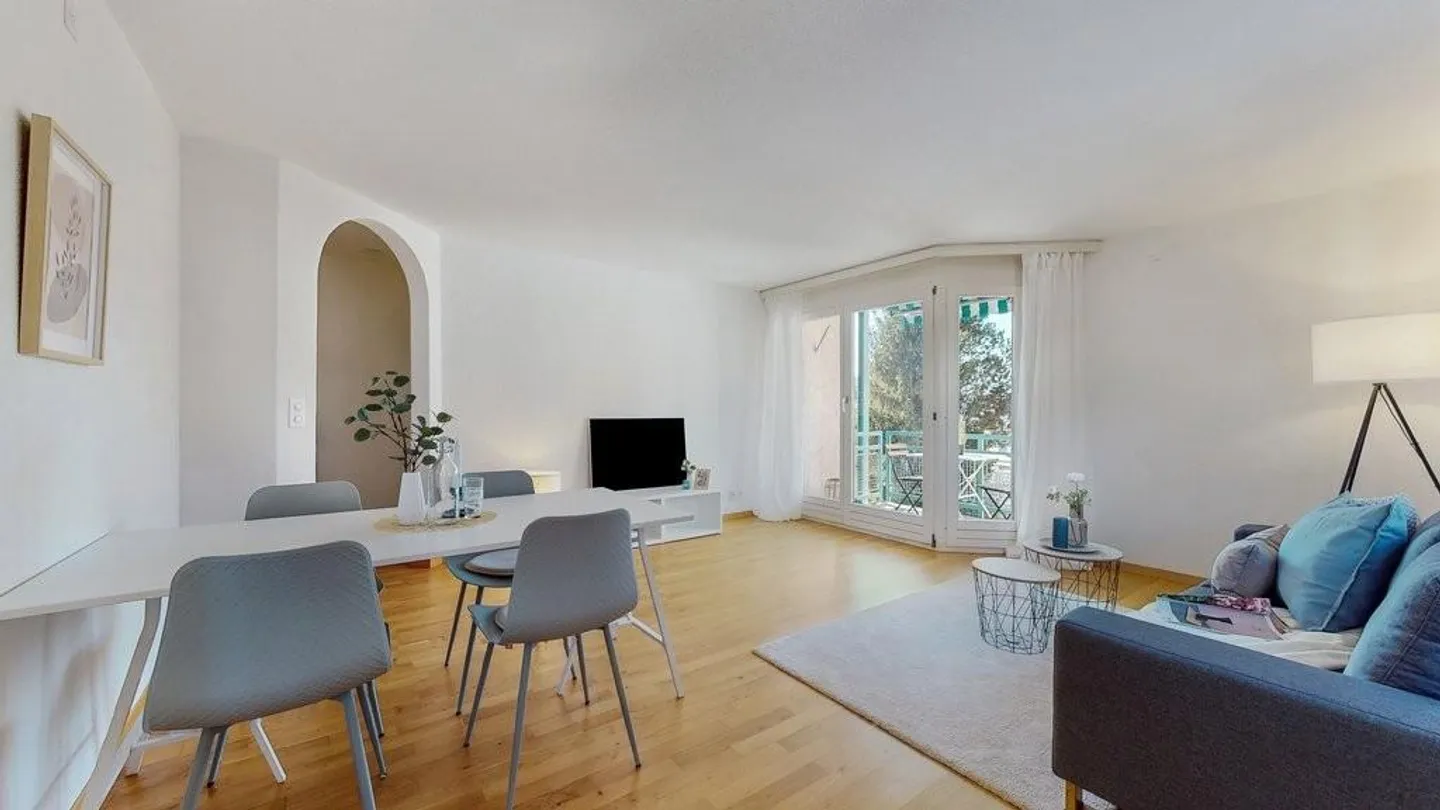 Perfekt für den Sommer - Parterrewohnung in Matten - Foto 1 von 11