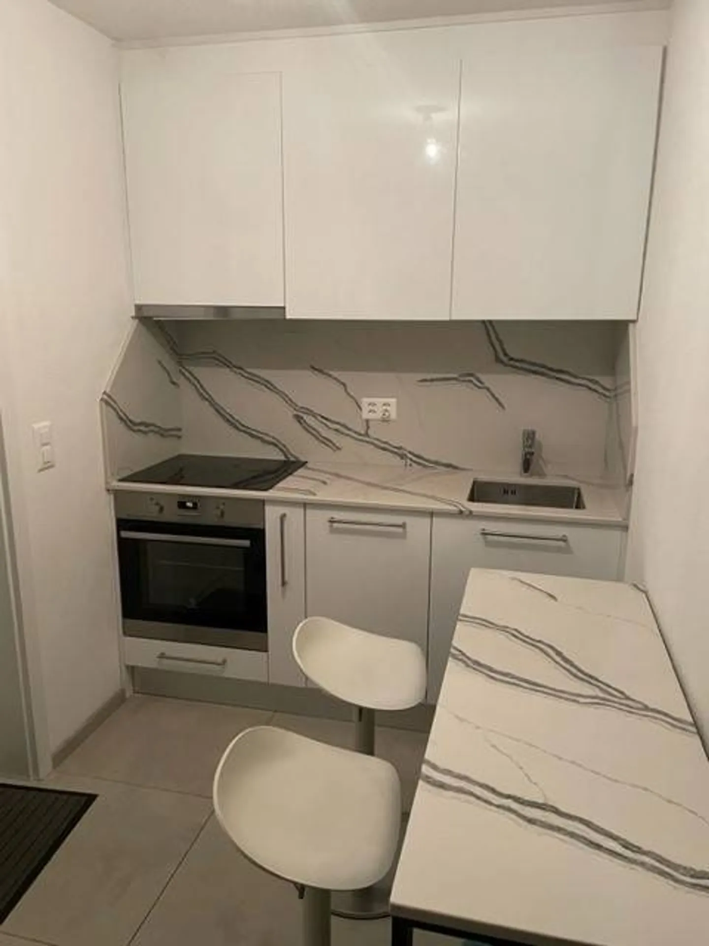 Charmantes Studio in einem kleinen Gebäude - Foto 1 von 5