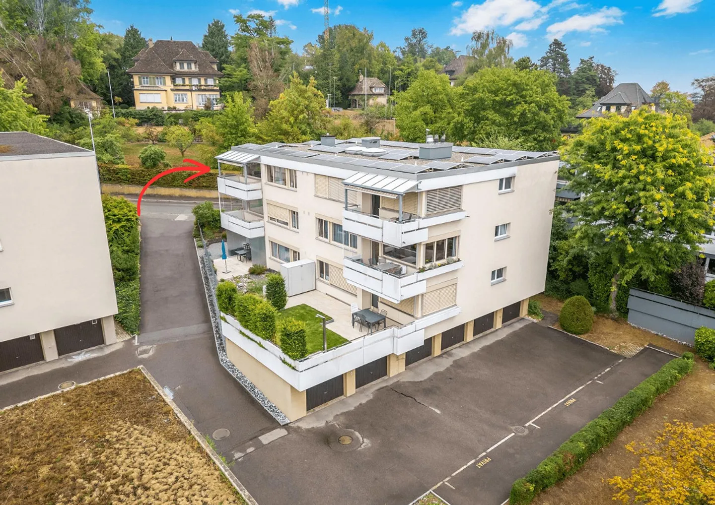 3.5-Room Apartment in a Central Location in Neuhausen - Photo 1 of 10