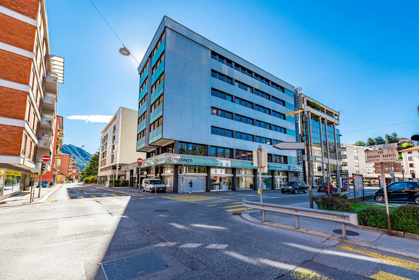 LUMINOSO UFFICIO LUGANO - Foto 1 di 8