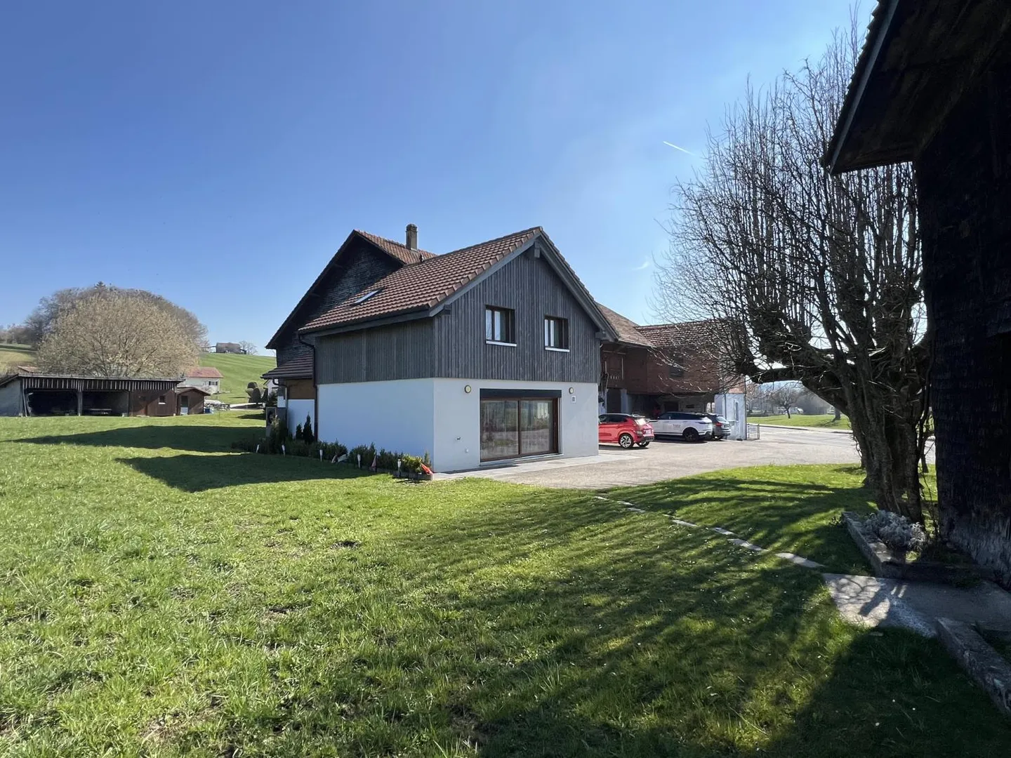 Oggetto raro nel cuore della campagna friburghese - Foto 4 di 13