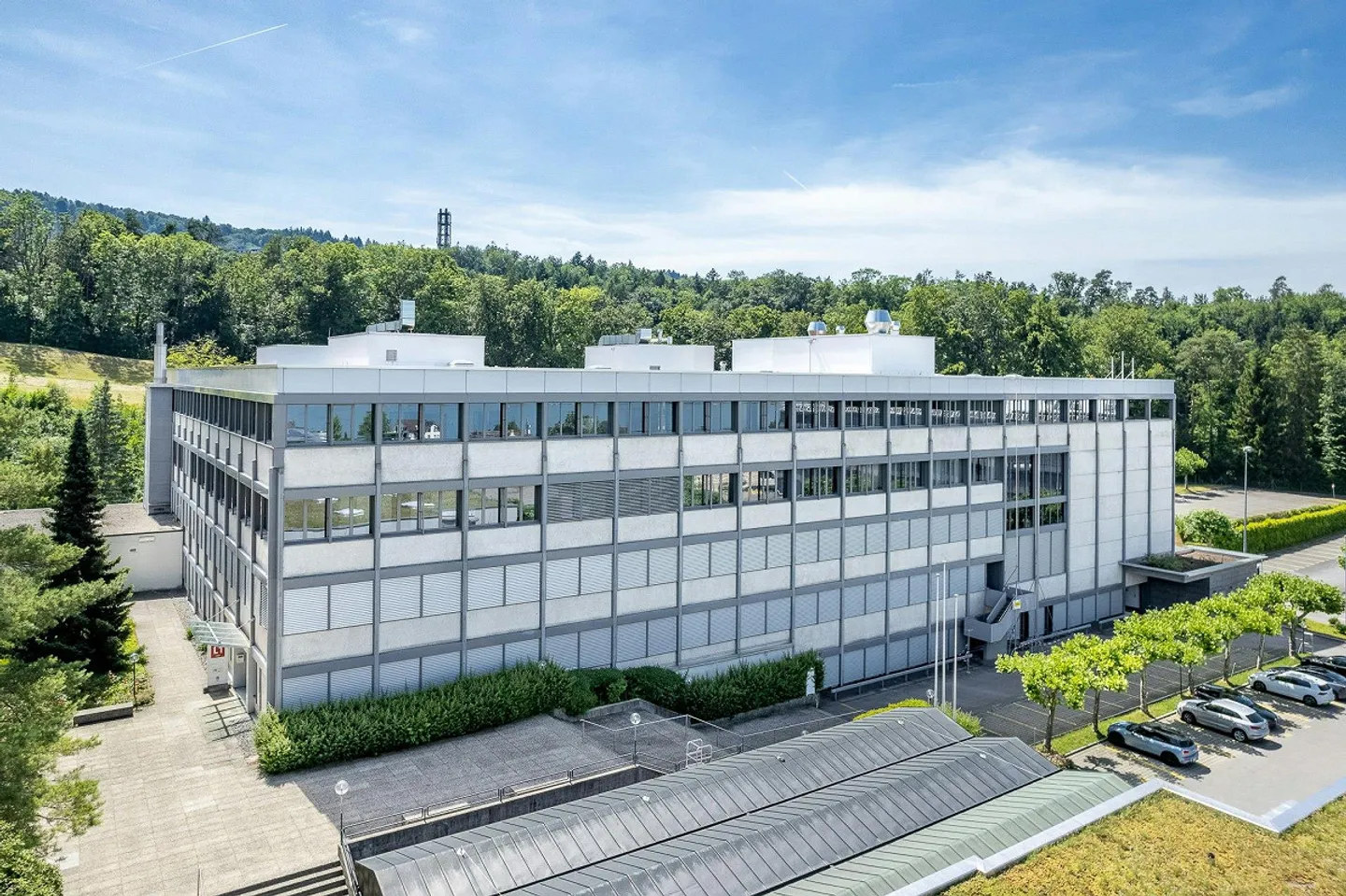 Laboratori di prima classe con standard BSL1 e BSL2 presso il campus Horgen Labs - Foto 1 di 11