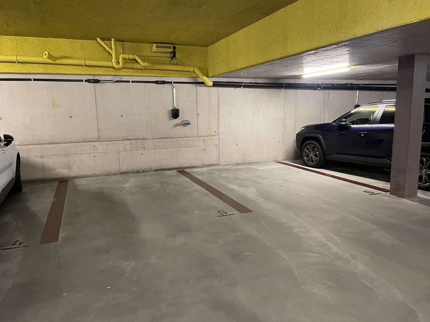 Underground parking space in Stans with option for e-mobility - Photo 3 of 8