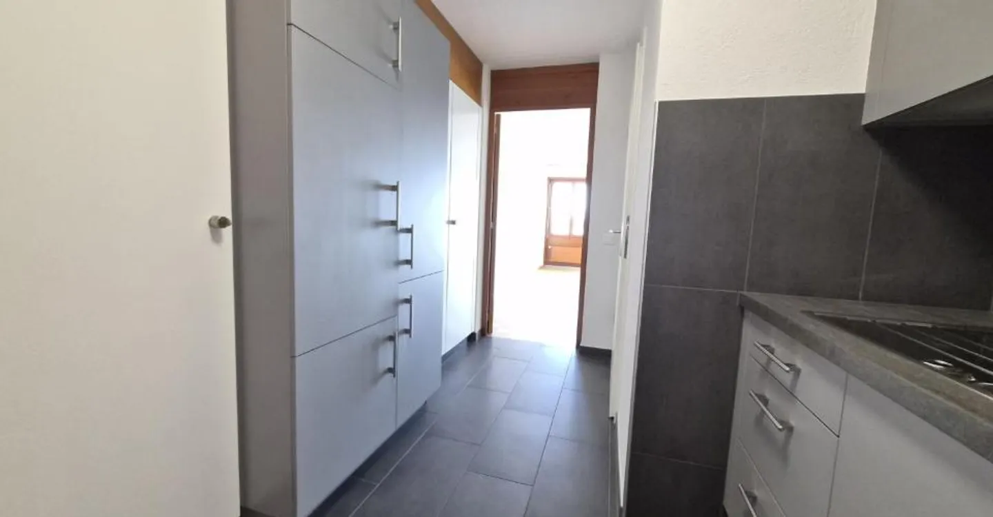 Studio ristrutturato con vista lago - Foto 5 di 8