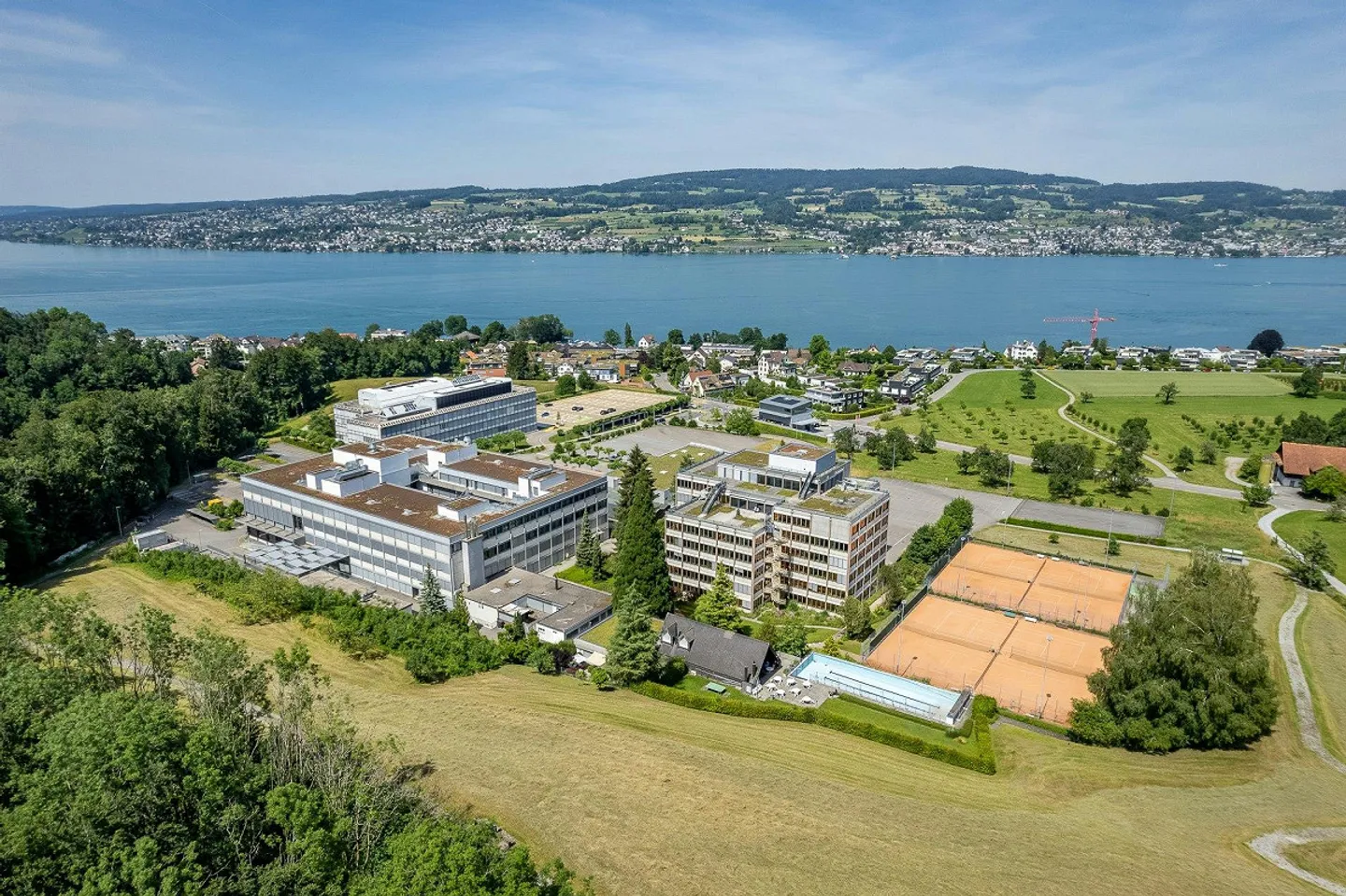 Laboratori di prima classe con standard BSL1 e BSL2 presso il campus Horgen Labs - Foto 2 di 11