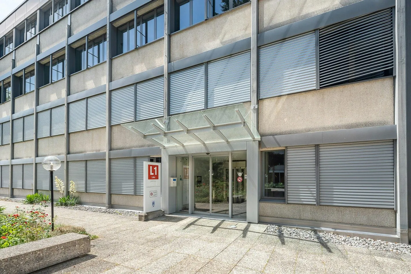 Laboratori di prima classe con standard BSL1 e BSL2 presso il campus Horgen Labs - Foto 11 di 11