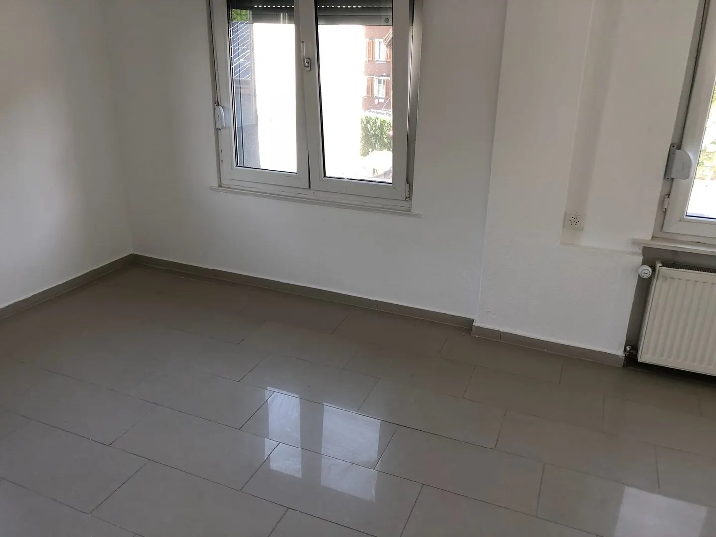 Helle 3.5-Zimmer-Wohnung - Foto 3 von 11