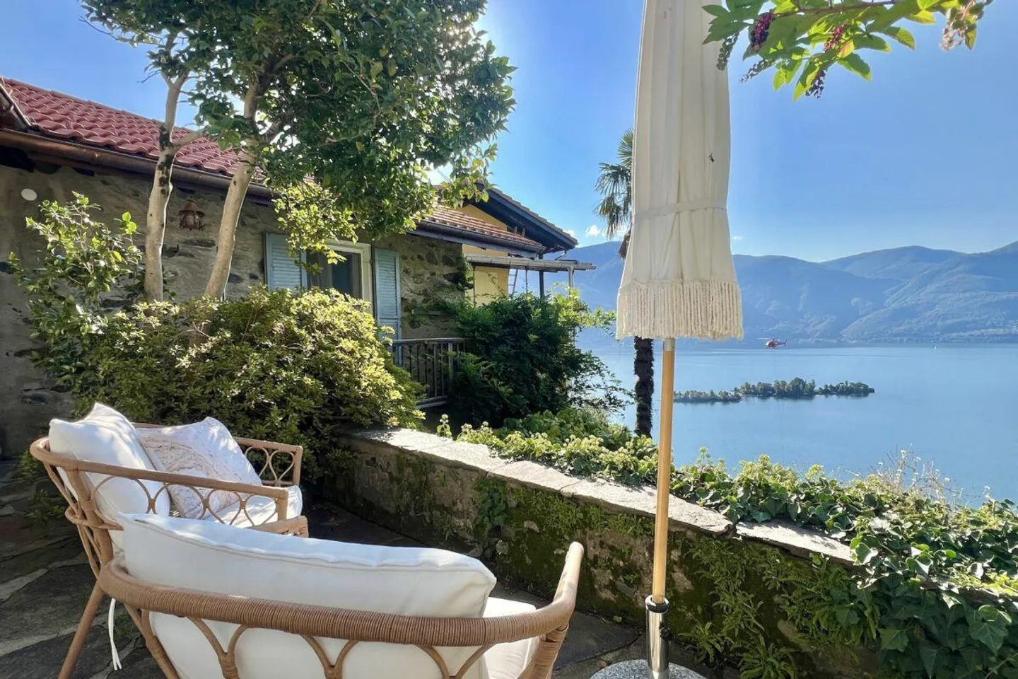 Affascinante casa di villaggio completamente arredata con giardino e vista lago - Foto 13 di 30