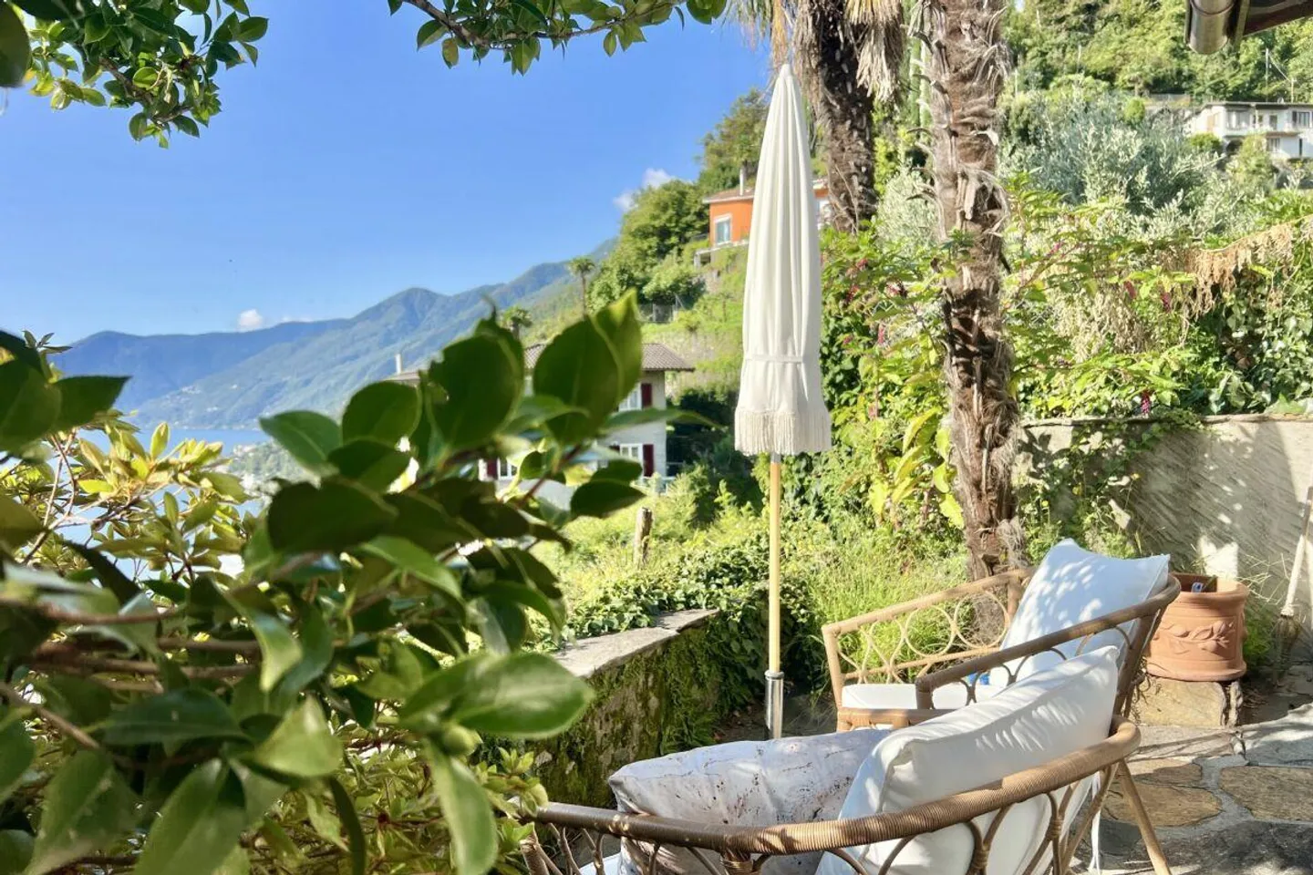 Affascinante casa di villaggio completamente arredata con giardino e vista lago - Foto 15 di 30