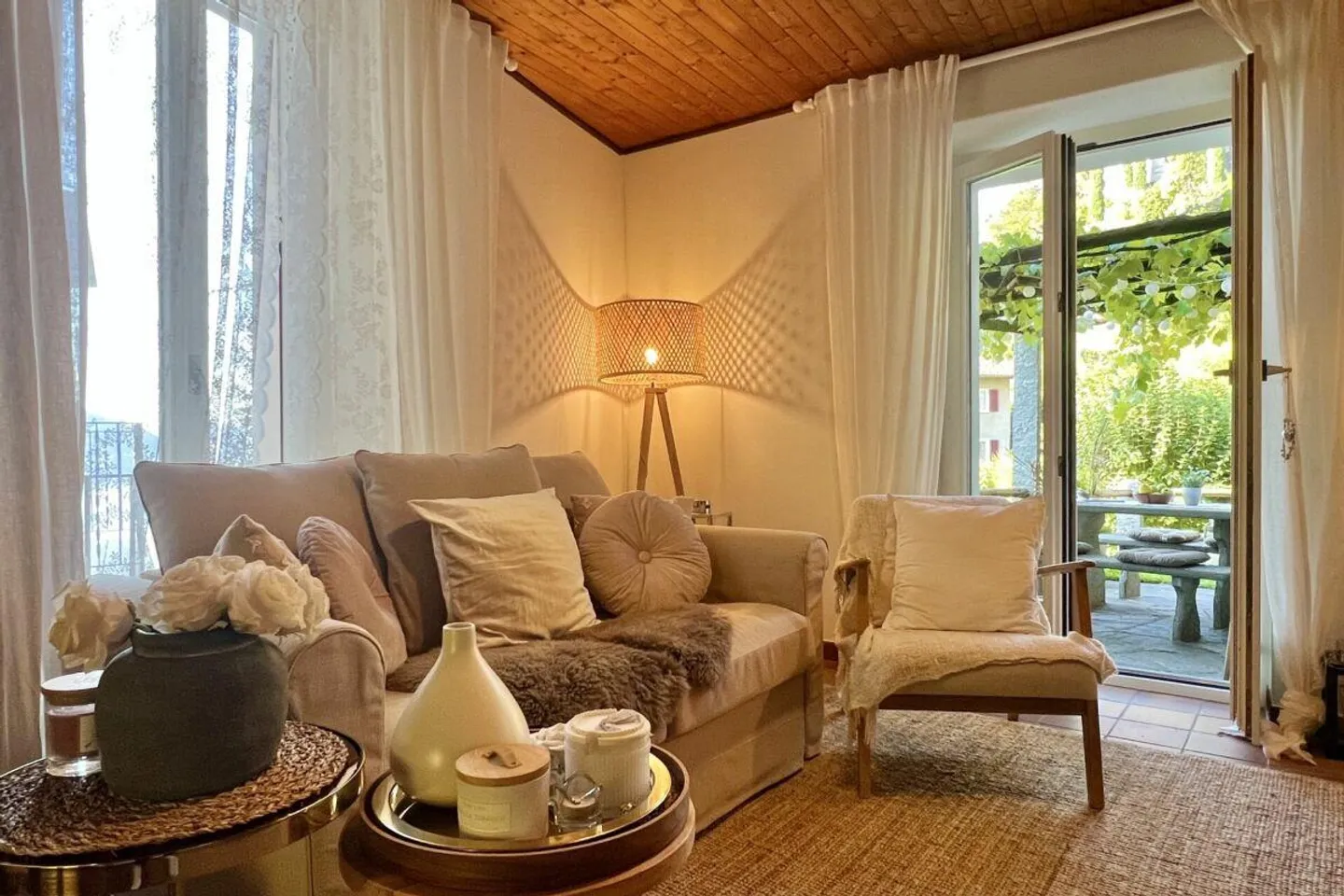 Affascinante casa di villaggio completamente arredata con giardino e vista lago - Foto 24 di 30