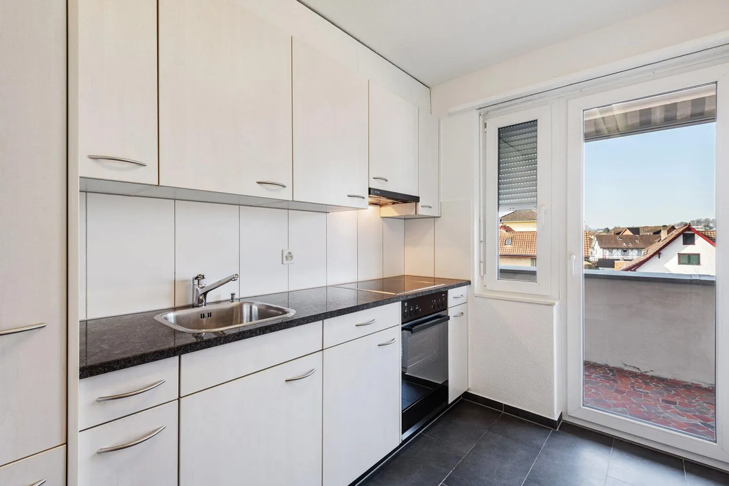 Cozy Living in Affoltern am Albis - Photo 4 of 8