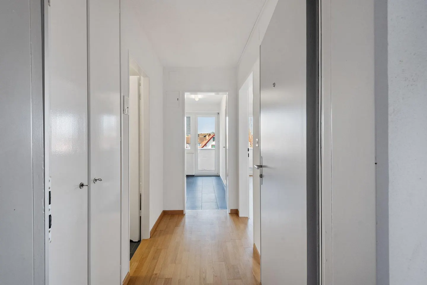 Cozy Living in Affoltern am Albis - Photo 7 of 8