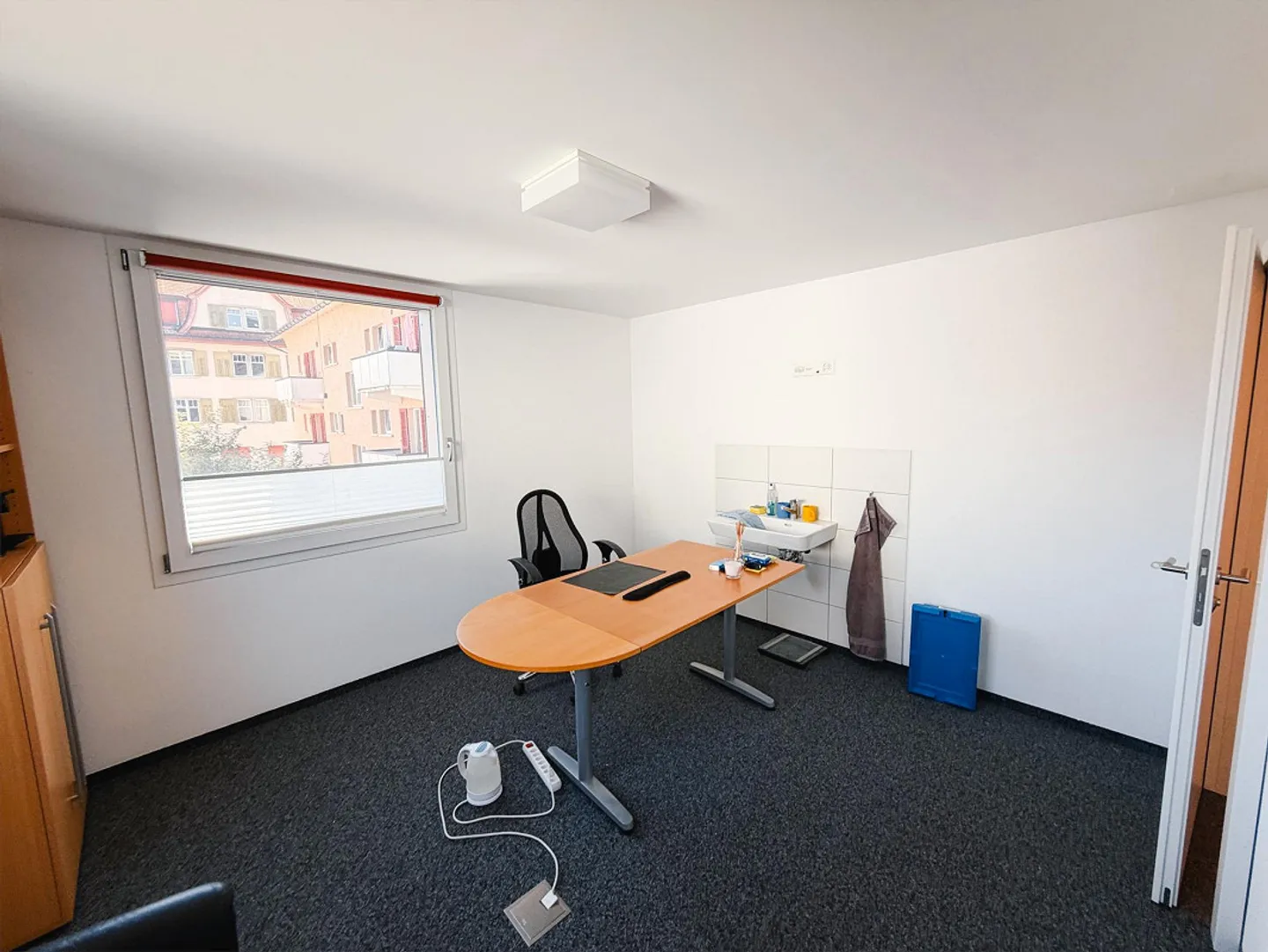 Helles Büro mitten in Wattwil zu vermieten - Photo 2 of 3