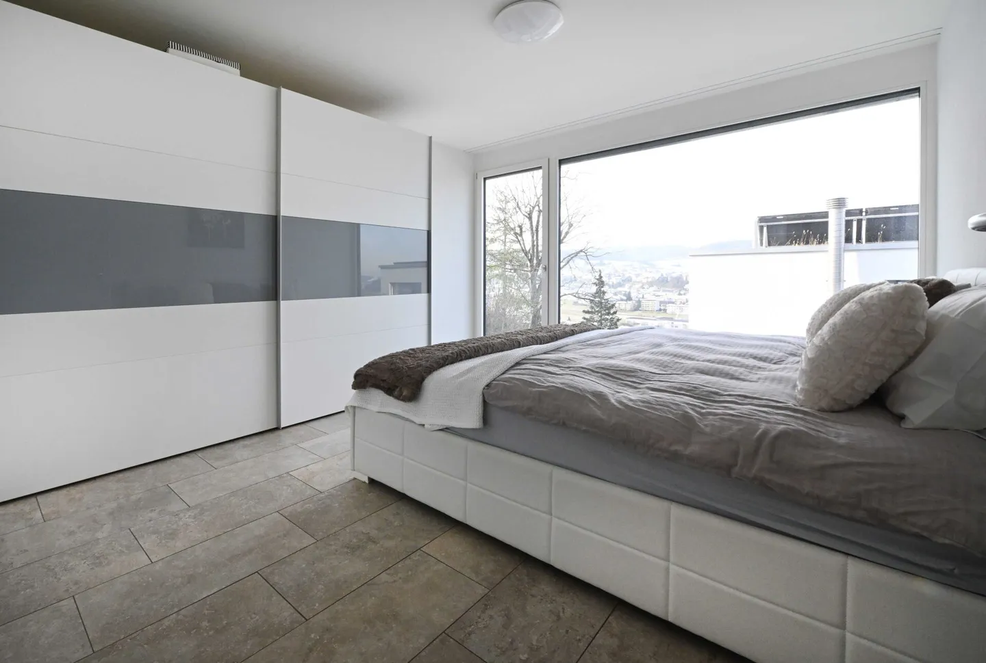 Maison individuelle exclusive de 6,5 pièces avec vue - Photo 4 sur 5