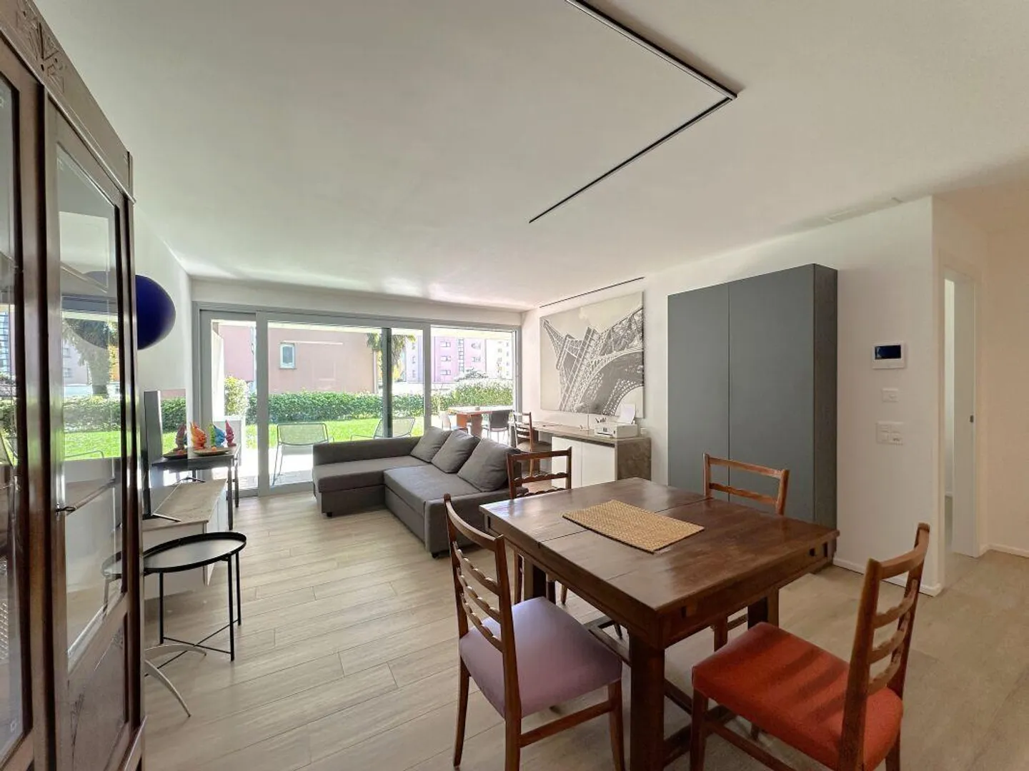 Modern 2.5-room apartment with garden in Bellinzona - Photo 2 of 10