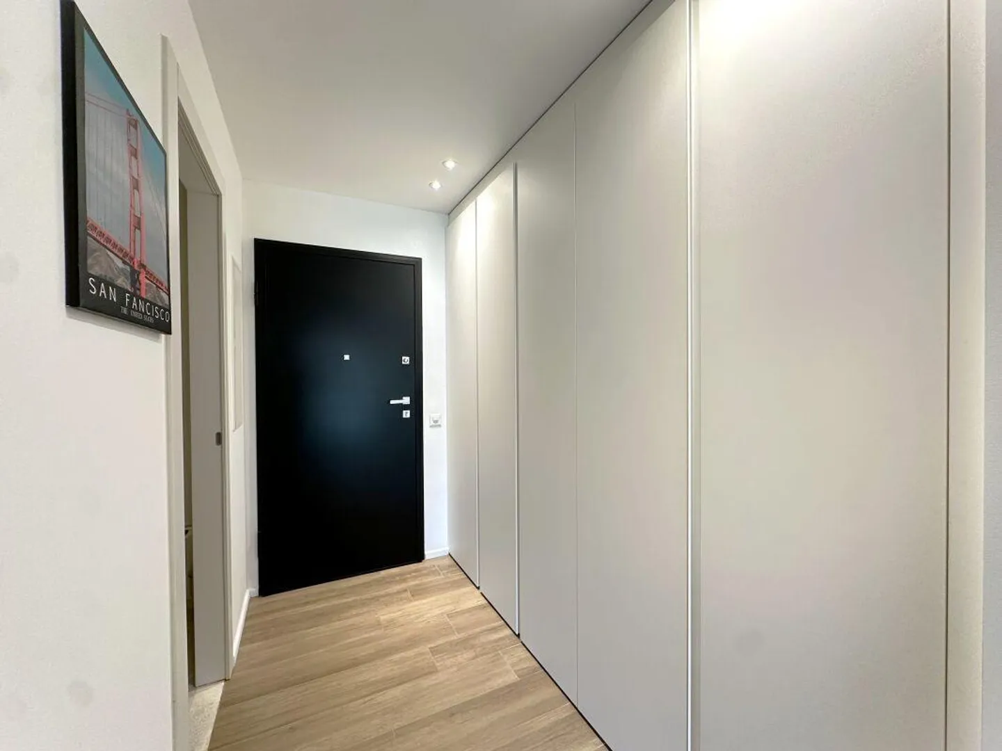 Modern 2.5-room apartment with garden in Bellinzona - Photo 8 of 10